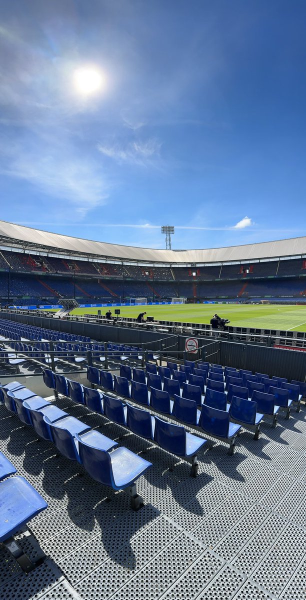 arwind's tweet image. ✅ Koningsdag 23 Amsterdam
✅ Metallica show 1/2
✅ Metallica show 2/2
▶️ Toto KNVB Bekerfinale Ajax - PSV
⏭️ Première Guardians of the Galaxy Vol. 3 IMAX