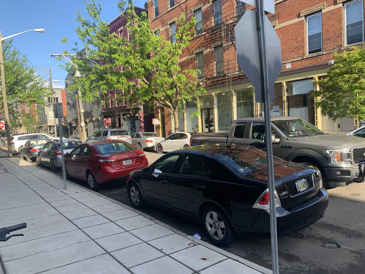 hylandgt's tweet photo. Seriously? 15th street parking lot @CityOfCincy @CincyPD #3cdc https://t.co/G395HIb2yk