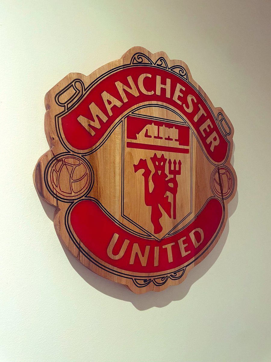 Got this #mufc wall crest available…. Get in touch if interested #reddevils #manchesterunited #GlazersOut #MUFCTakeover