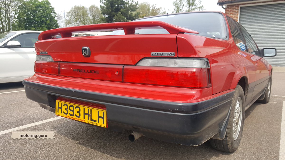 motoringguruUK's tweet image. It took about 2 years to finally pap this local 1990 Prelude, on the move, from a distance.
A further 2 years on, here it is, parked, and in all its glorious majesty.
#HondaPrelude