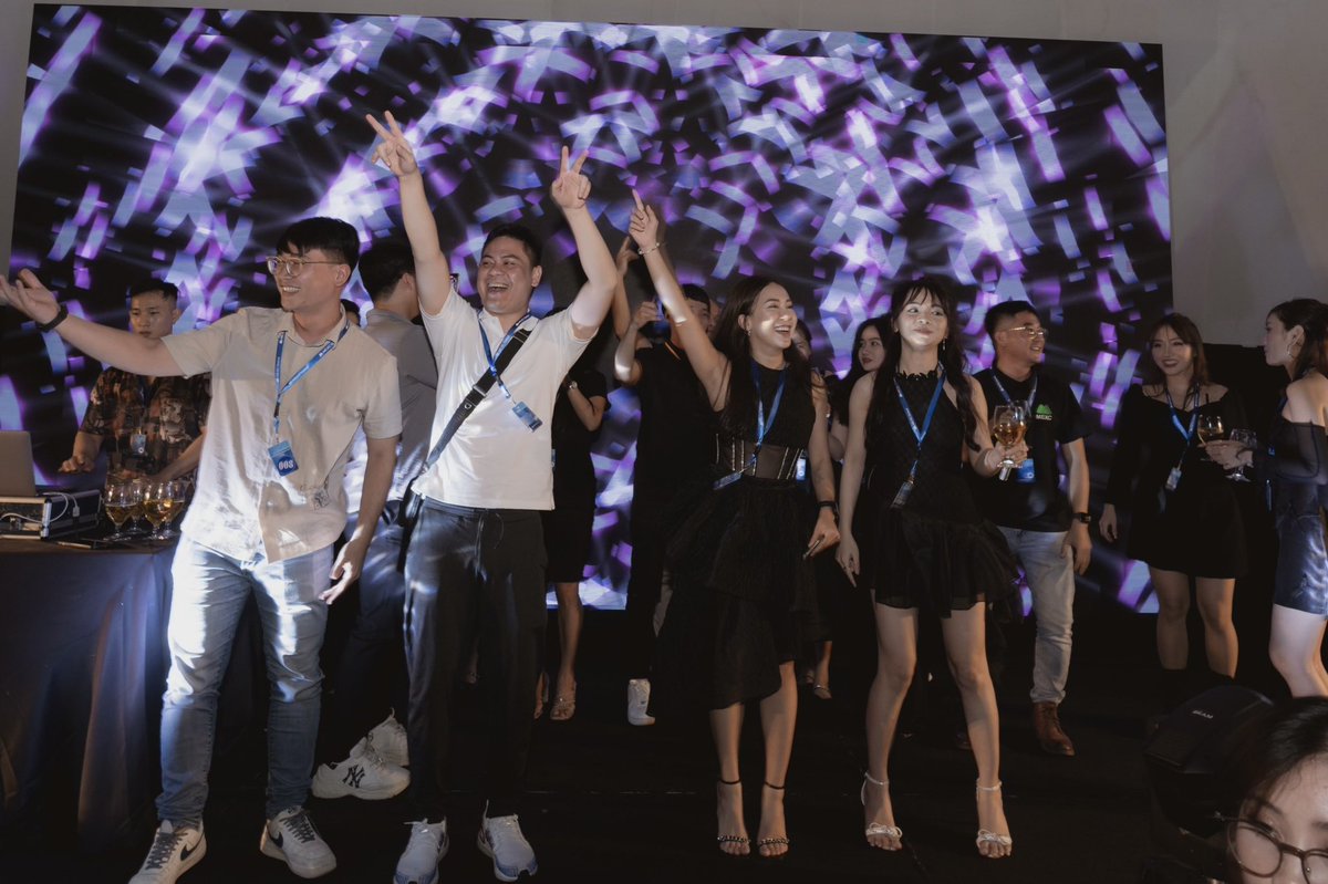 MEXC's tweet photo. The #MEXCMeetUp in #HoChiMinhCity was an absolute blast, with great vibes, great connections, and an amazing party for #MEXC5thAnniversary! 

Here's to a bright future with our strong and supportive #MEXCCommunity🥂 

#MEXC #cryptoexchange #MEXCTurns5 #Vietnam https://t.co/h64hQItQIu