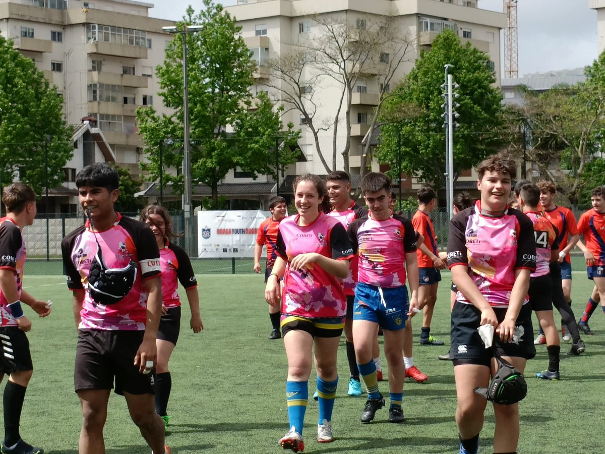 Fin do torneo de Braga!

Os nosos xogadores das categorías M16 e M14 participaron no torneo organizado en Braga durante toda esta fin de semana e seguen a participar en torneos de alcance nacional e internacional para seguir aprendendo!

#SomosOurense
#SomosRugby