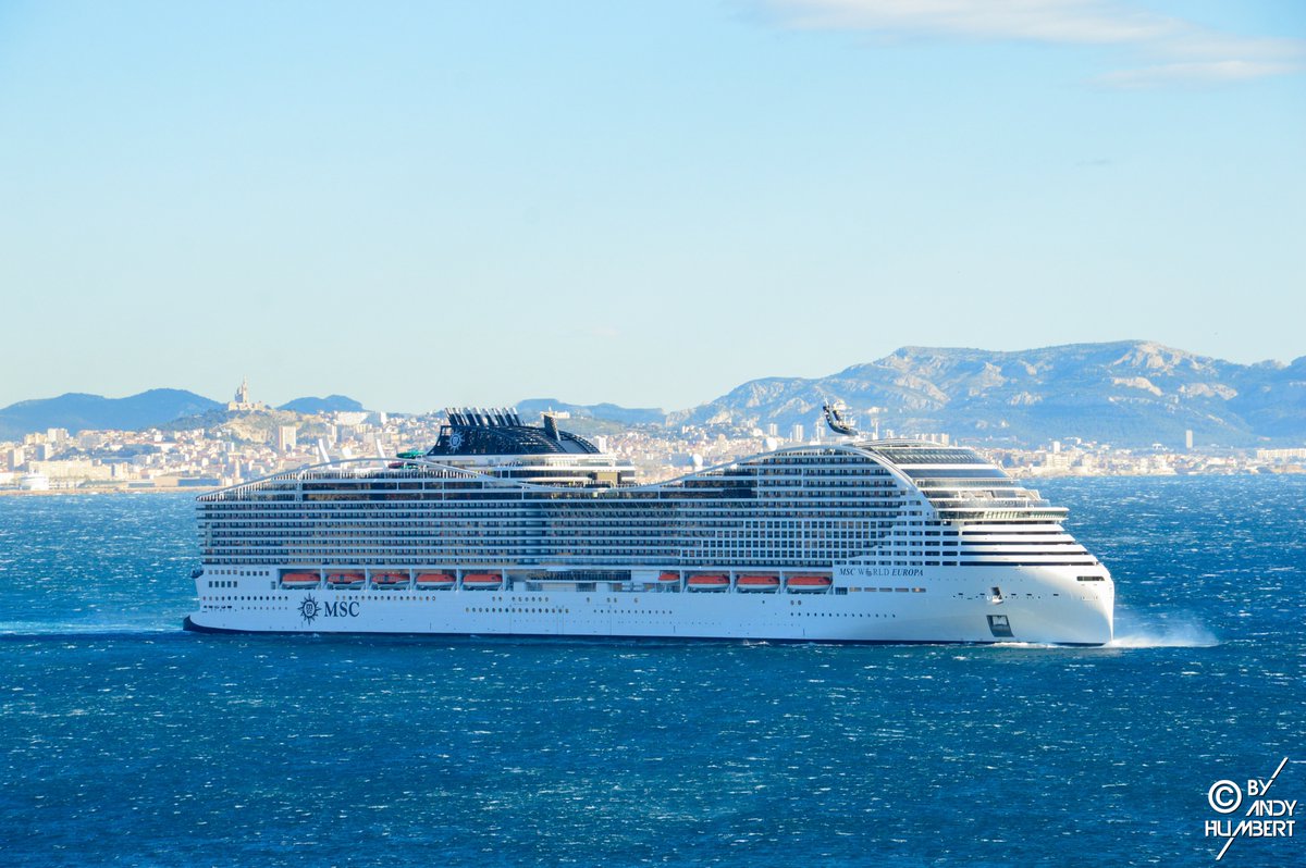 Andy_Humbert's tweet photo. #MSCWorldEuropa @MSCCroisieres
Le 15 avril 2023, le nouveau navire amiral propulsé au GNL (gaz naturel liquéfié) de la compagnie MSC Croisières effectuait son escale inaugurale à Marseille. Toutes les photos de son départ ici : https://t.co/vbD5uQsLyB https://t.co/zpNhKIxkQ7