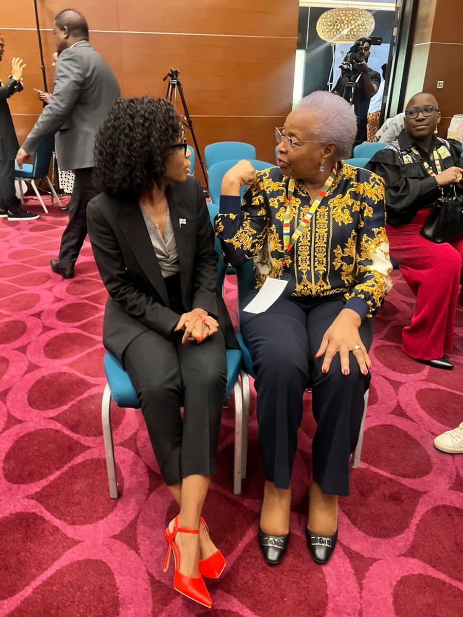 Today, we ended with a panel discussion celebrating the 2023 #AmujaeLeaders in the presence of former Presidents  HE Ellen Johnson Sirleaf, HE Dr Joyce Banda, HE Catherine Samba-Panza, Forum Mentors, Speakers & facilitators. #AmujaeInitiative