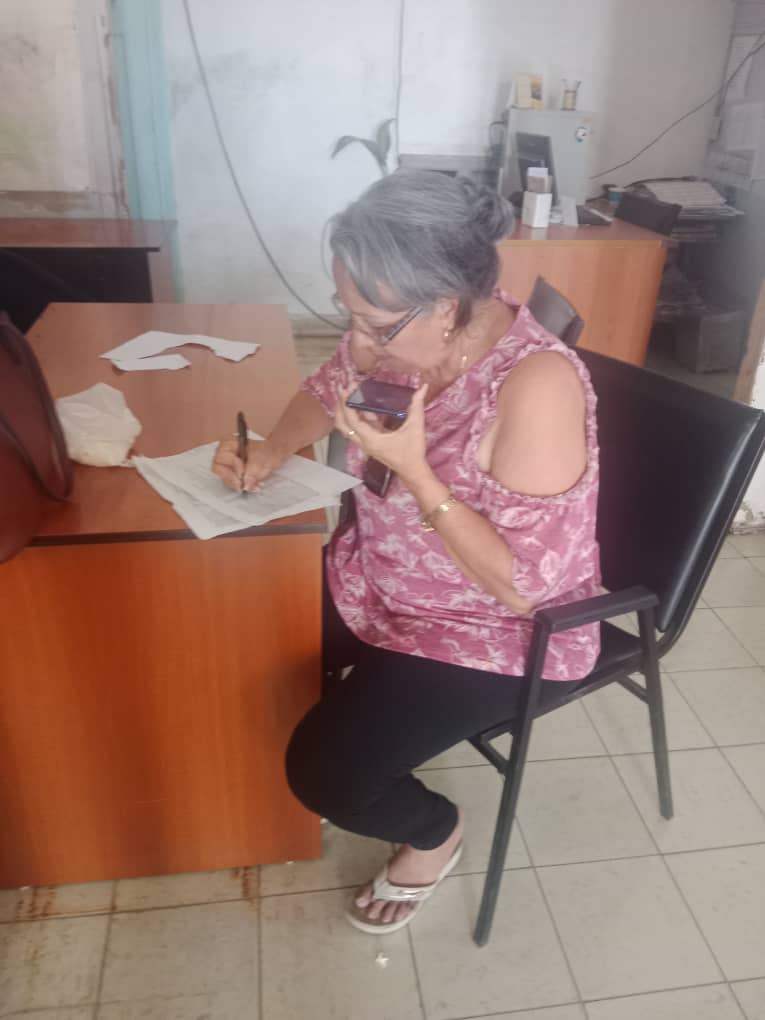 👉Este sábado, trabajadores de ONAT- FINANZAS CAMAJUANÍ, realizaron proceso de campaña de Declaración Jurada, con el acompañamiento de la Viceintendente del Consejo de la Administración Municipal.
Grupos de trabajo visitan en todas las comunidades, los Contribuyentes. 
#Cuba
🧵