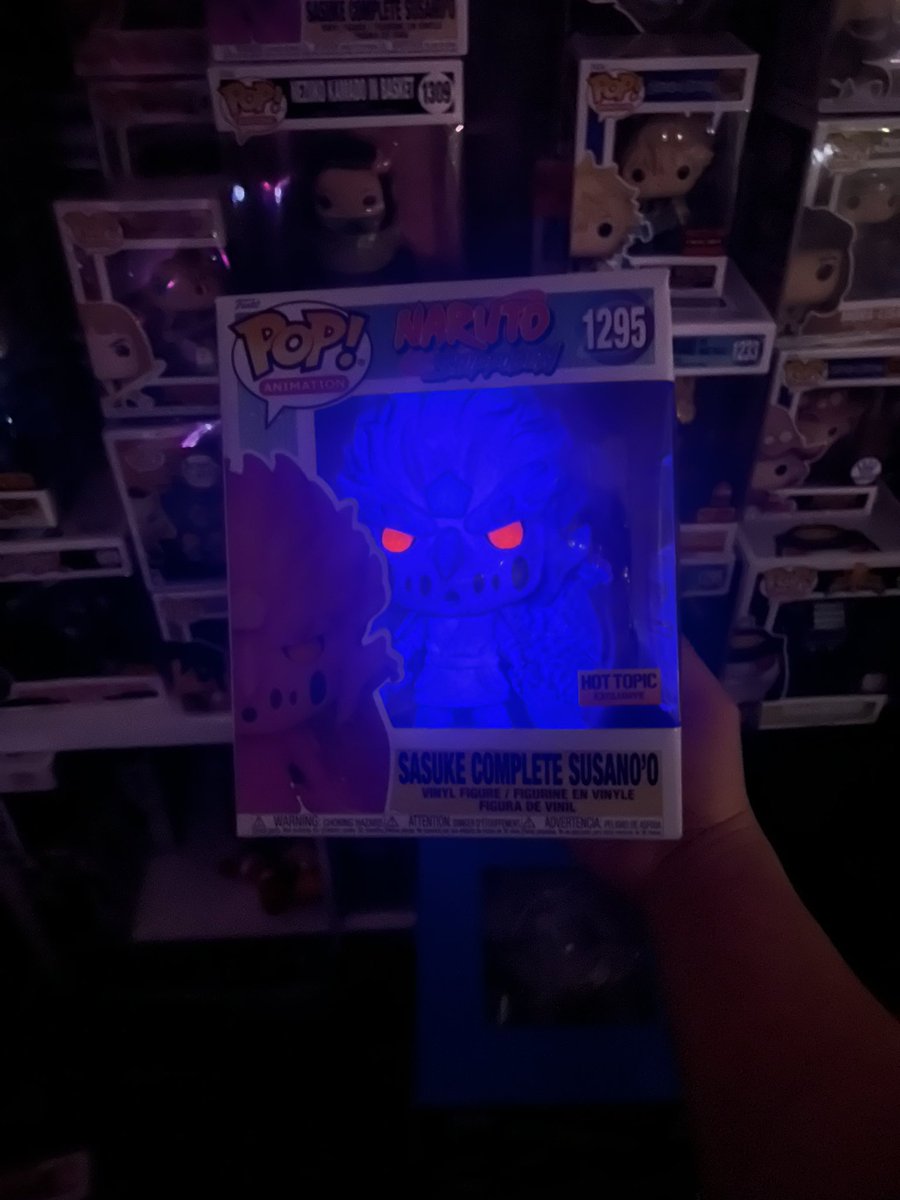 CompressivePops's tweet image. Sasuke Susano Custom Glow in the Dark in Box! @TheeUncleJerry #funkoPOP