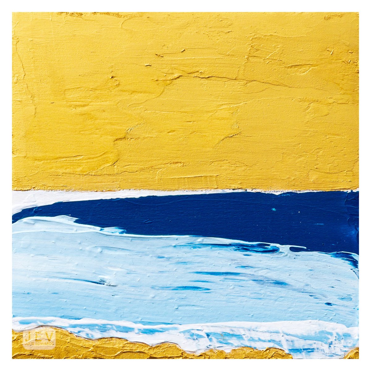 j_edwards_art's tweet image. Another #abstractseascape from the drying wall.

#goldenskies #goldenbeach #oilpainting

It will look great in a black wooden box frame  

Sundays are not just about beers and roast dinners you know! 

#artforsale till 4pm Sunday @eastbeachstudios then back #bankholidaymonday