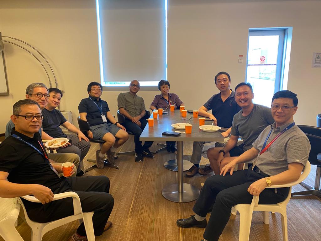 CellbiologyT's tweet photo. he long hike built-up appetites so we had to finish with a big lunch! Many thanks to our friends at Thermo Fisher Scientific for joining us #thermofisherscientific https://t.co/DmFMF9IHBM