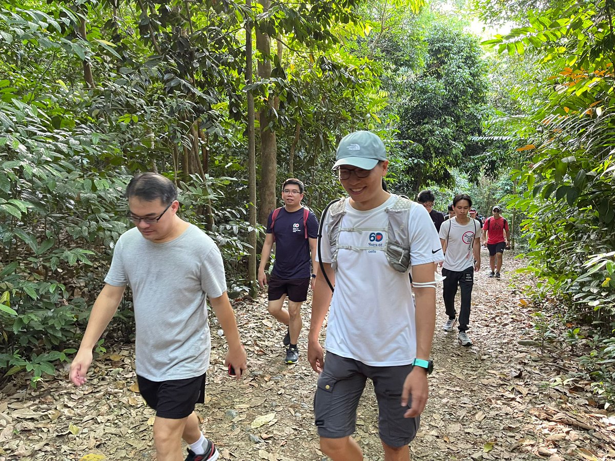 CellbiologyT's tweet photo. he long hike built-up appetites so we had to finish with a big lunch! Many thanks to our friends at Thermo Fisher Scientific for joining us #thermofisherscientific https://t.co/DmFMF9IHBM