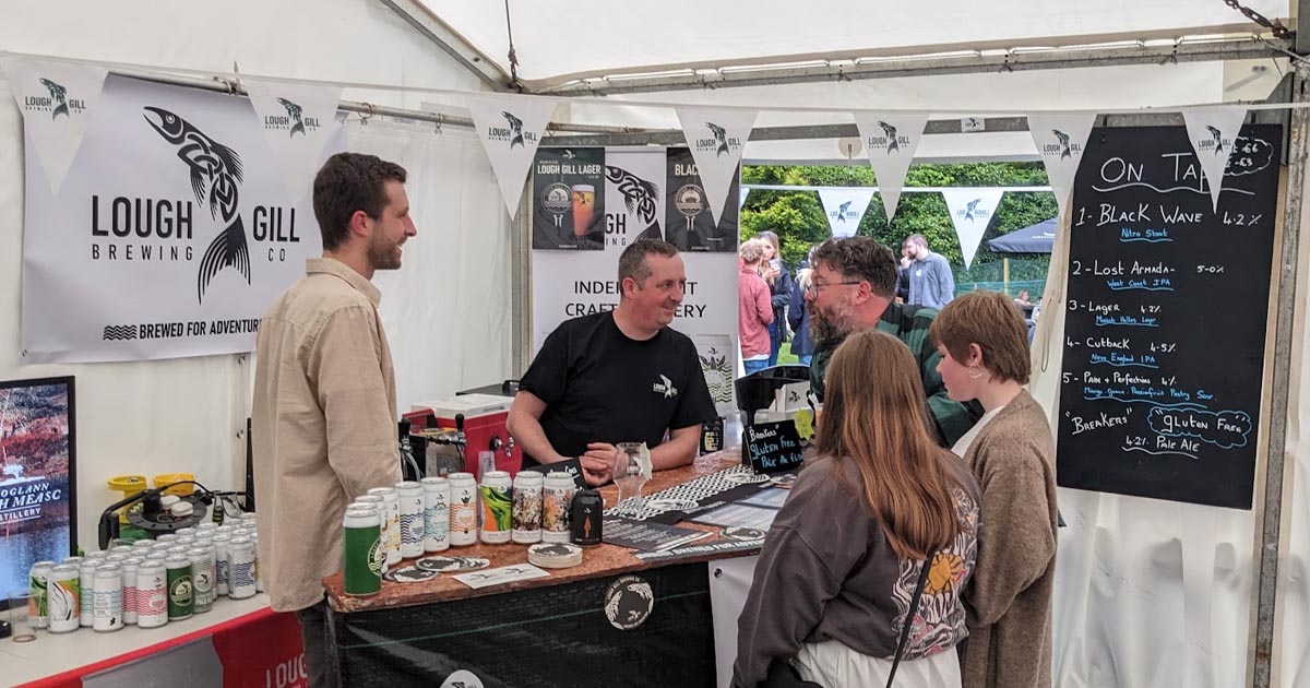 Linda and I had a great time at the Grainne Ale Craft Beer Festival @WestportHouse. It was a great day for a beer festival, with four breweries from northwestern Ireland present. <a href="/mescanbrewery/">Mescan Brewery</a>, <a href="/reeldeelbrewery/">ReelDeelBrewery</a>, <a href="/LoughGillBrewer/">Lough Gill Brewery</a> and <a href="/BlackDonkeyBeer/">Black Donkey Brewing</a>