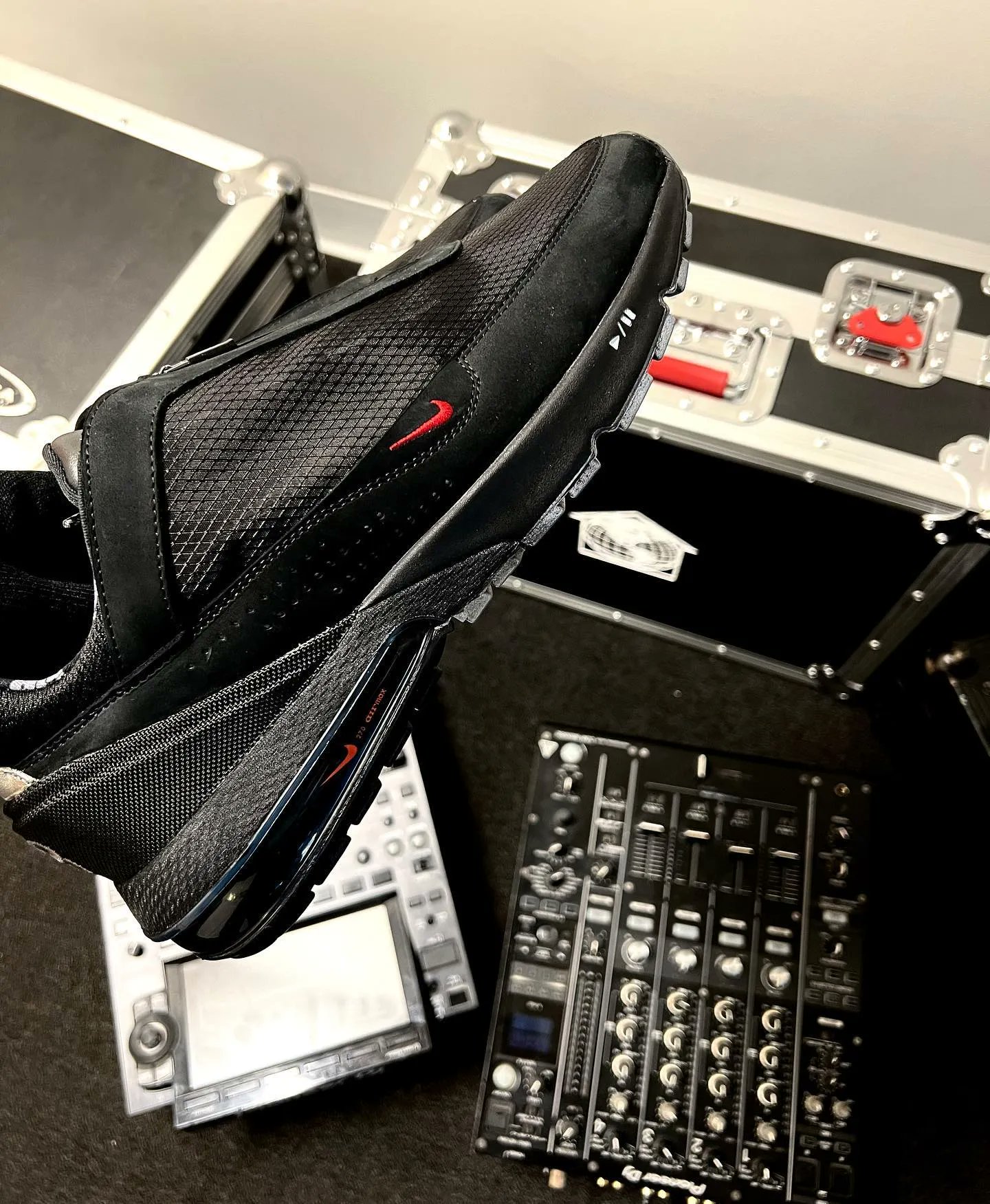 Nike Air Max 1 'Triple Black' First Look - JustFreshKicks