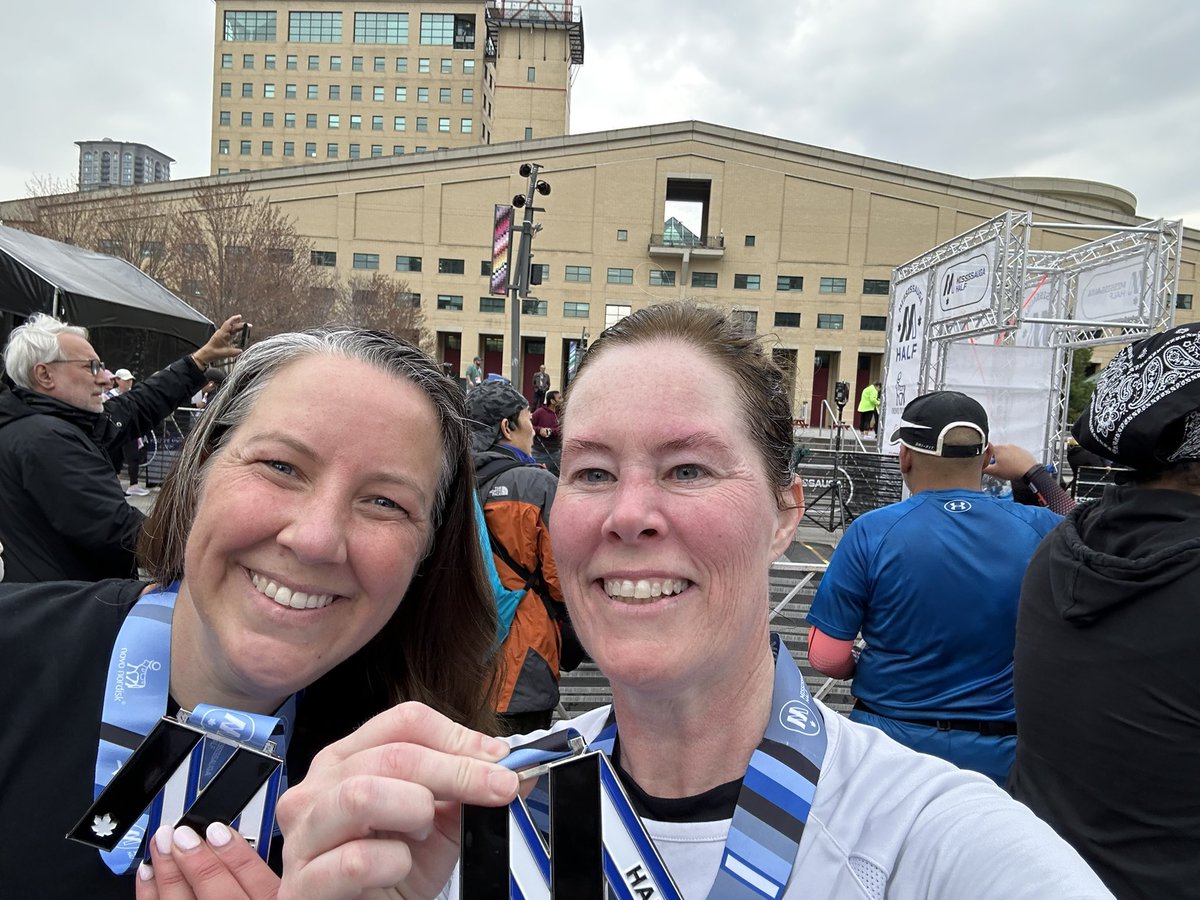 slichterman's tweet photo. We did it! Another run finished ✅ Love running in #MyMississauga and great to be out with @KZietsma @RobTrewartha @Chris_Fonseca3 @gkentsco @BonnieCrombie Thanks @MississaugaHalf for a great event! #TimeForBreakfast https://t.co/XD6VChJICp