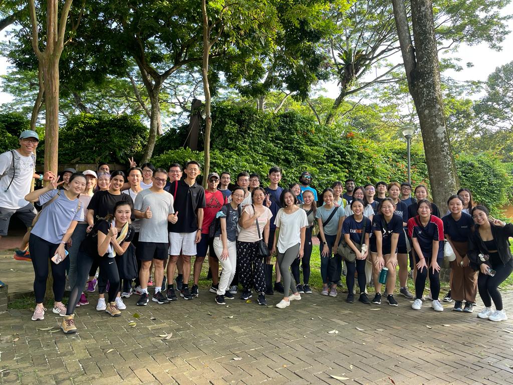 CellbiologyT's tweet photo. The great outdoors was even greater today 🌲 12km hike at Macrichie Reservoir completed with great company amongst the CBT division members. Thank you to everyone who came along and contributed to a fun morning! 😀 https://t.co/ysMapqqXxc