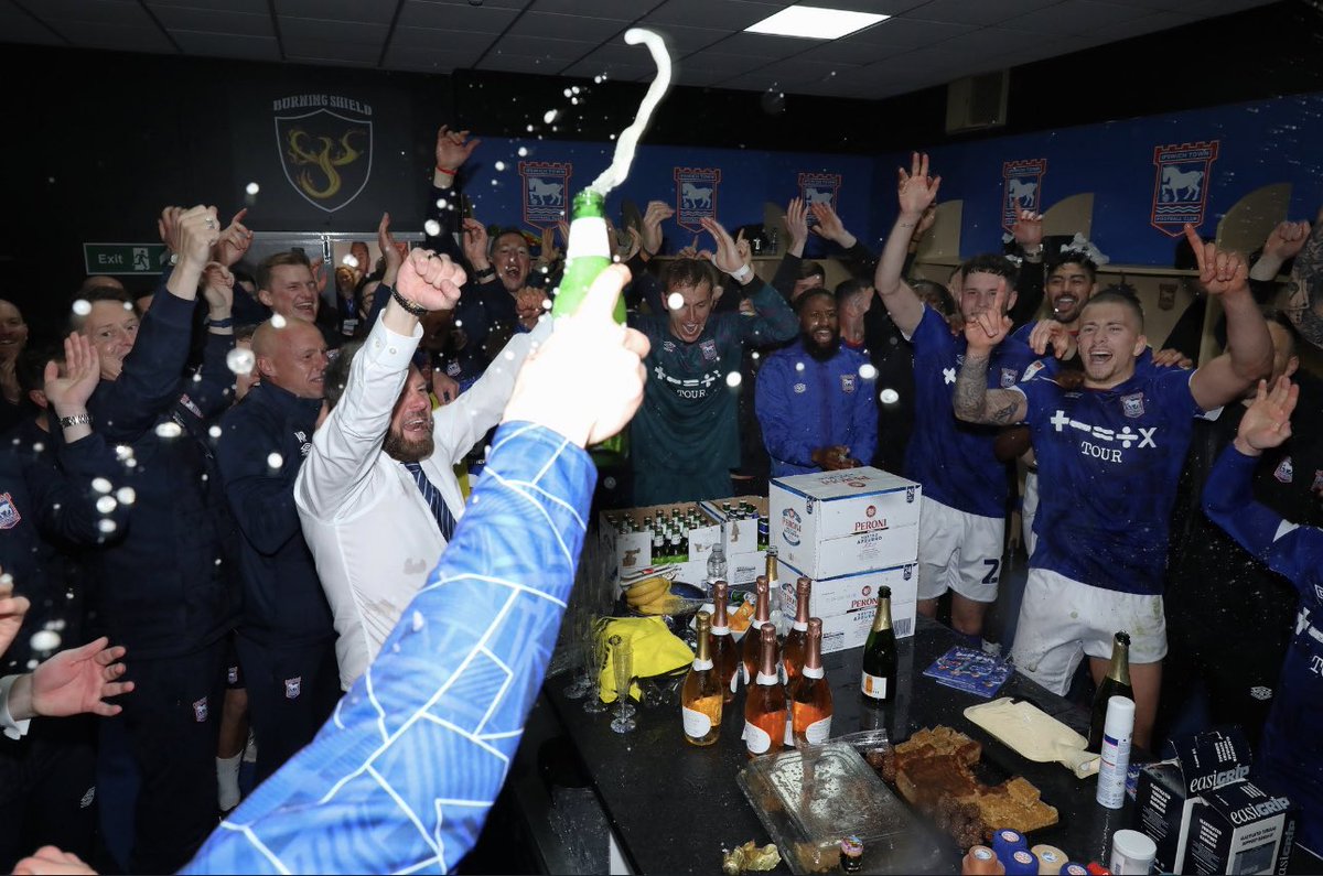 Craig Johnathan tweet media