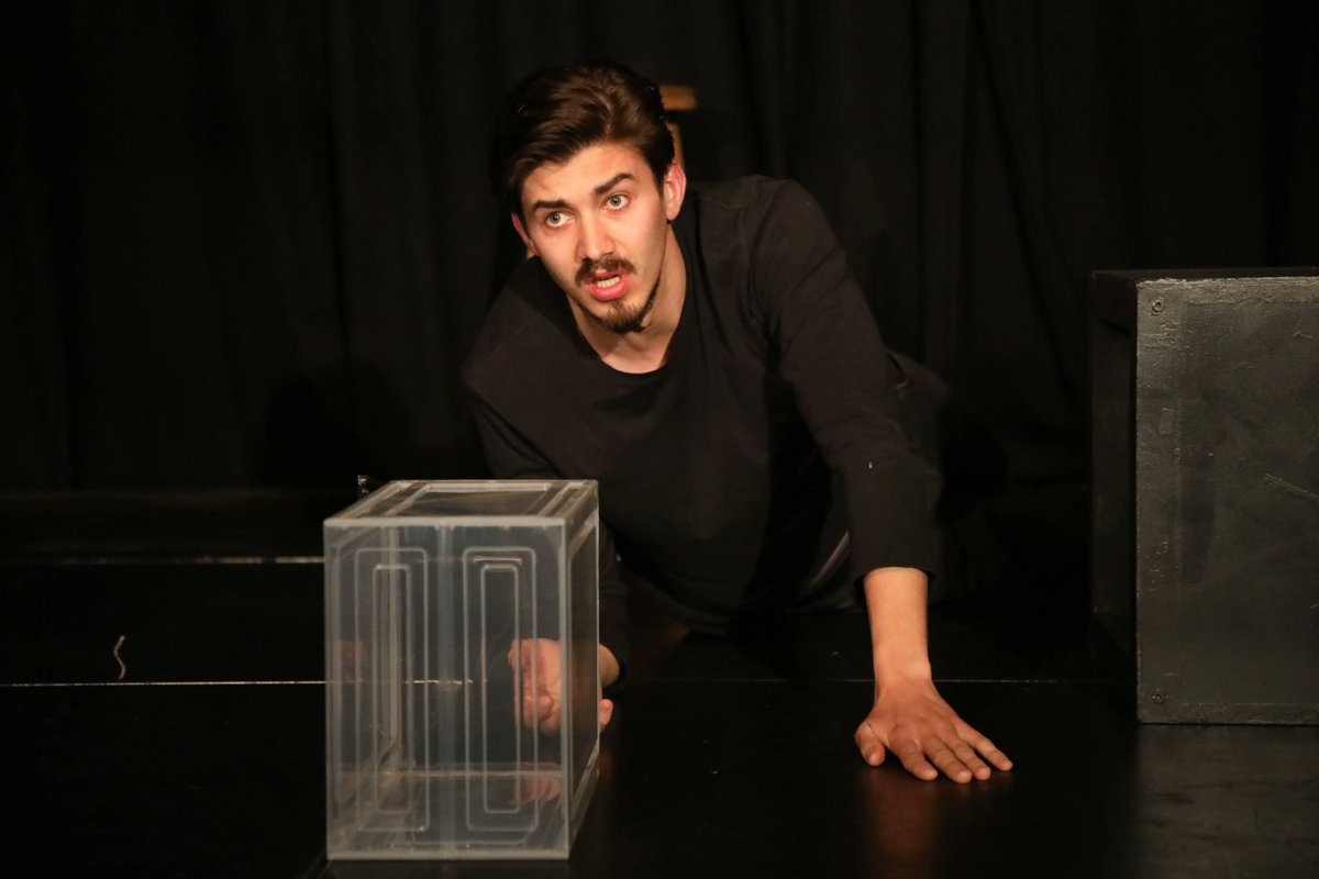 EveryTheatre's tweet photo. Opening @LandUTheatre on Wednesday for three nights only 

Bubbling from @BodiesForRentCo

A poetic journey of three people finding the truth of their life taking place in a romantically dreamy space. 

#theatre #Fringetheatre 

https://t.co/kl2Q2JrLym https://t.co/A7ynTAqPp1