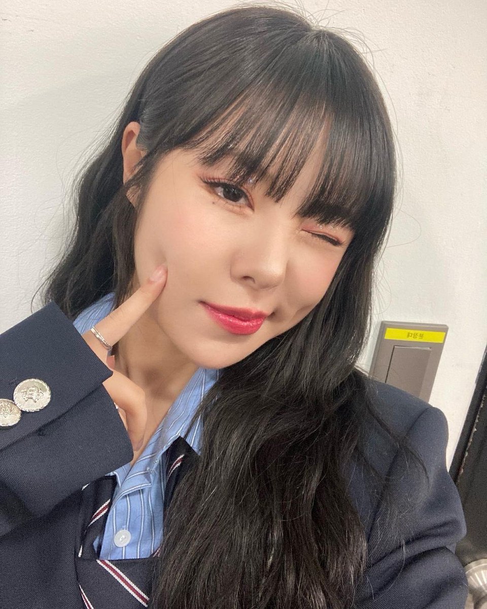 Horselin7's tweet photo. 每一個都是妳，到底有幾個妳？好好看，好呆好萌好吸引人，好性感好漂亮。要好好存錢了，等待妳的回歸❤️

#마마무 #WHEEIN #휘인 #정휘인 
#フィイン #Jungwheein #丁輝人 #輝人 #mamamoo #happywheeinday #happywheeinday2023 #OurSpringWheeinDay https://t.co/CPOjj8f7qr