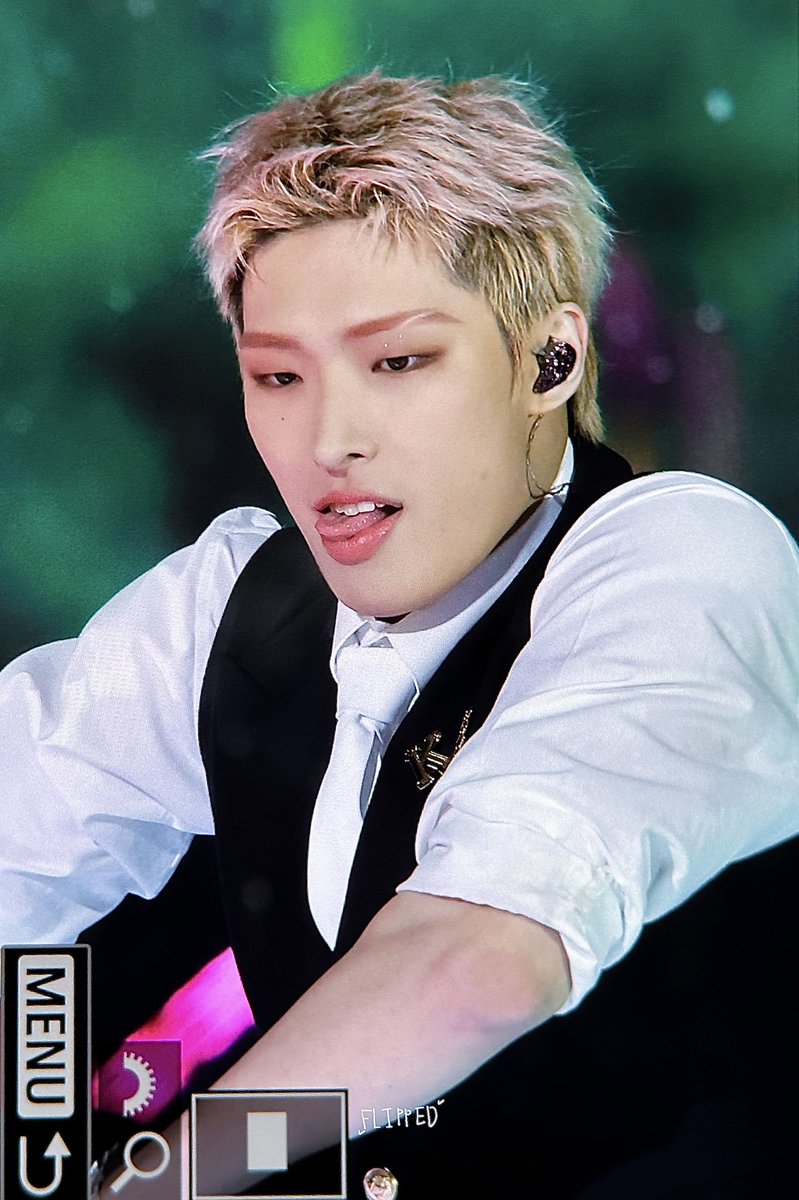flipped0809's tweet photo. 230430 #ATEEZ #에이티즈 #MINGI #민기 #SONGMINGI #송민기 #널설레게해줄게 https://t.co/vh8j6qKd96