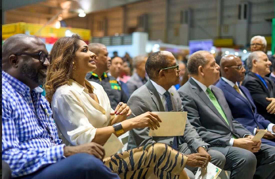 LisaHannamp's tweet photo. I’ve spent the time developing several strategies to advance our manufacturing sector through picking winners to take Jamaica global. 

This why I had to attend the opening ceremony of Jamaica Manufaturers and Exporters Associations’ Expo. “Connecting Jamaica to the World” at the national arena. 

There are over 230 local manufacturers showcasing their goods and services. I felt good meeting and buying from many of them.