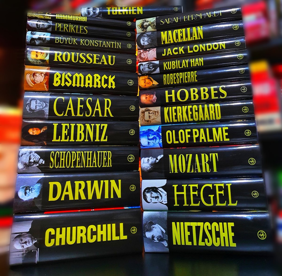 CepniOkur's tweet photo. Türkiye İş Bankası Kültür Yayınları Dünyaya Yön Verenler Serisi

Seriden ilk çıkan kitap Winston Churchill (2011), son çıkan kitap ise Theodora (2022), toplamda 43 kitap çıktı, çoğunun güncel baskısı bulunmuyor. https://t.co/ARyalsrxdX