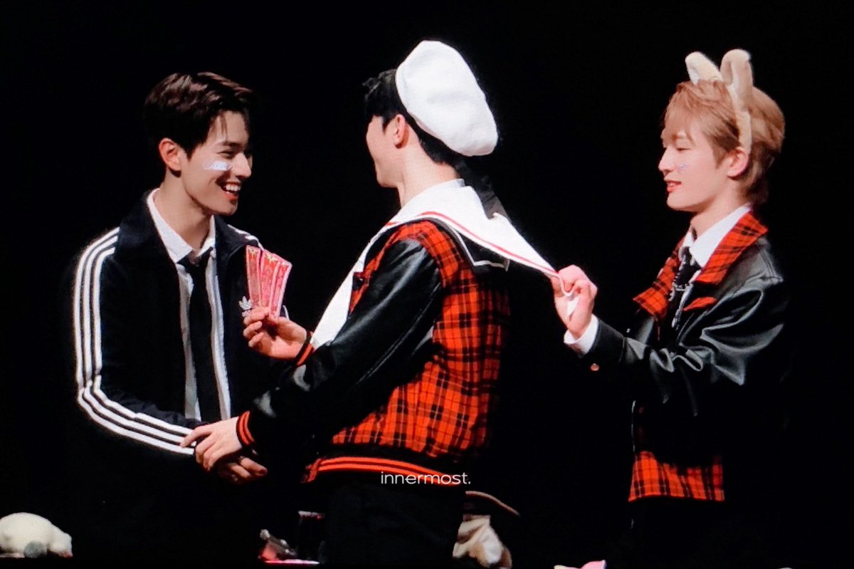 innermosthw's tweet photo. 230430 04즈의 최얼딩 꾸미기..

#싸이커스 #xikers
#현우 #최현우 #HYUNWOO https://t.co/rQ0jceAYwF