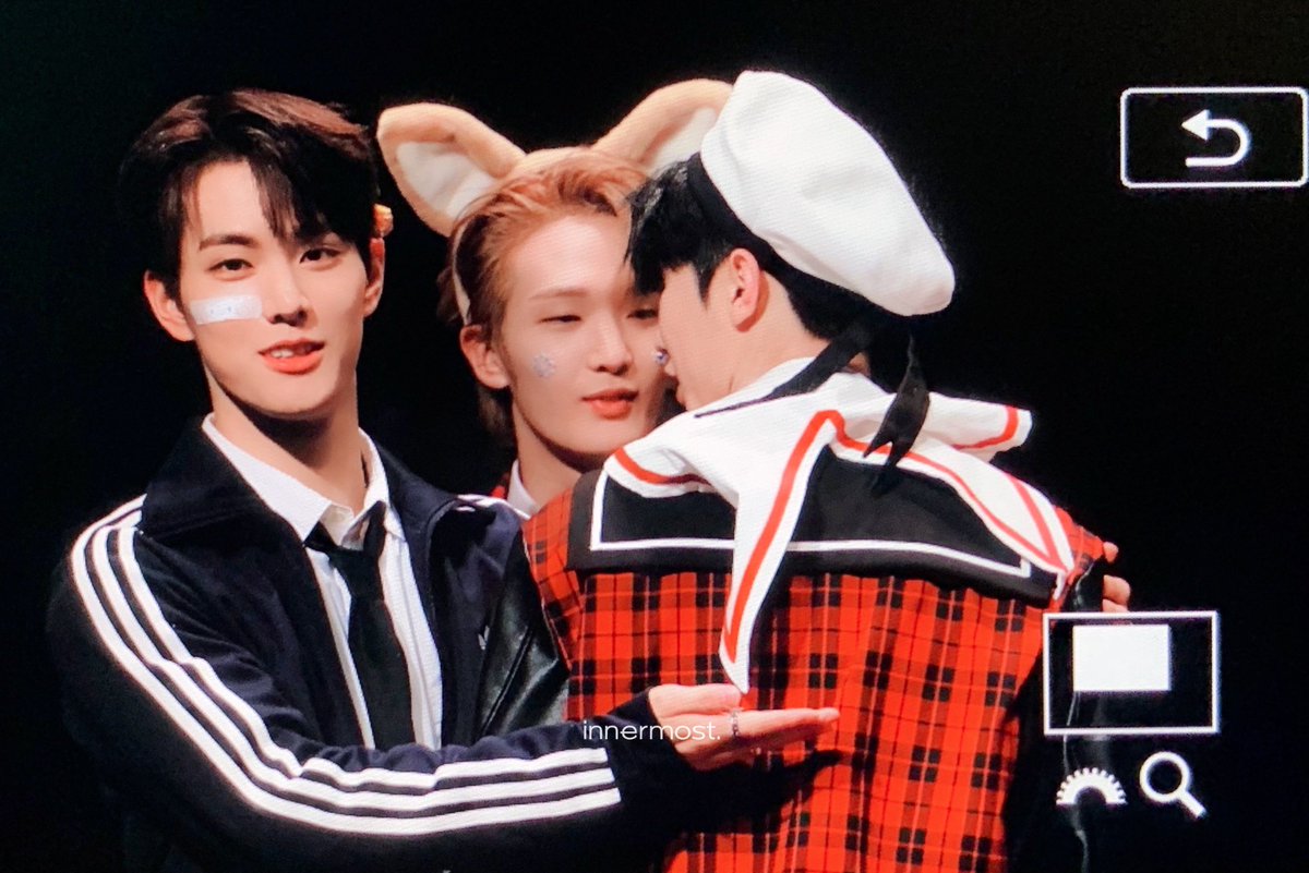 innermosthw's tweet photo. 230430 04즈의 최얼딩 꾸미기..

#싸이커스 #xikers
#현우 #최현우 #HYUNWOO https://t.co/rQ0jceAYwF