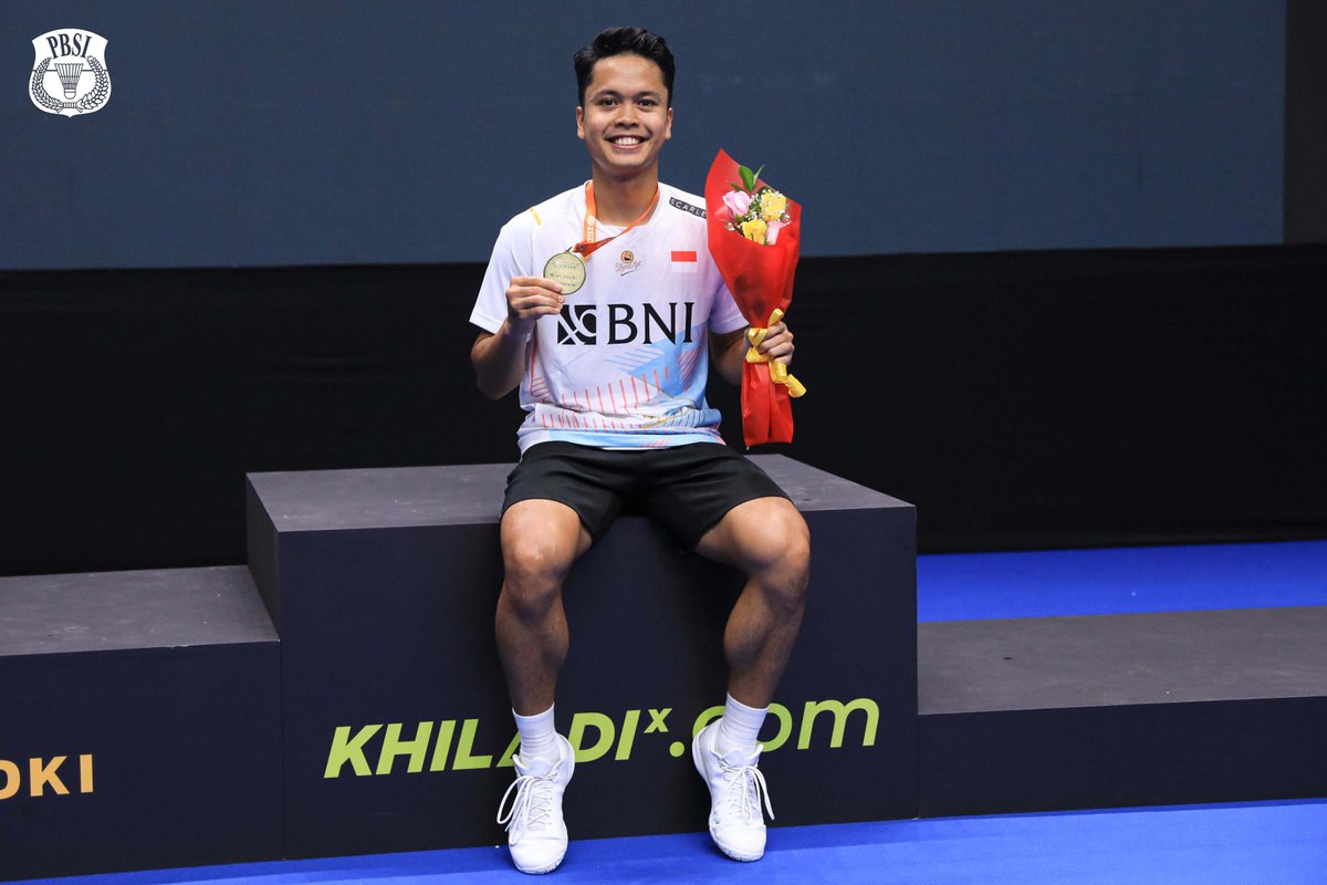 INABadminton's tweet photo. Anthony Sinisuka Ginting sukses persembahkan medali emas Badminton Asia Championships 2023. Selain itu, Dejan Ferdinansyah/Gloria Emanuelle Widjaja sumbang medali perunggu untuk Indonesia. Selamat untuk keduanya!

#BAC2023 https://t.co/hSANkakVKZ