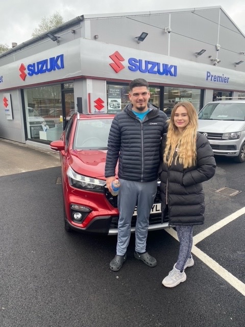 #PremierPeople 📸

Miss Amy Shingler collecting her new #Suzuki S Cross 🚗

Thanks for your business Amy, we hope you love your new car! 😍😍😍