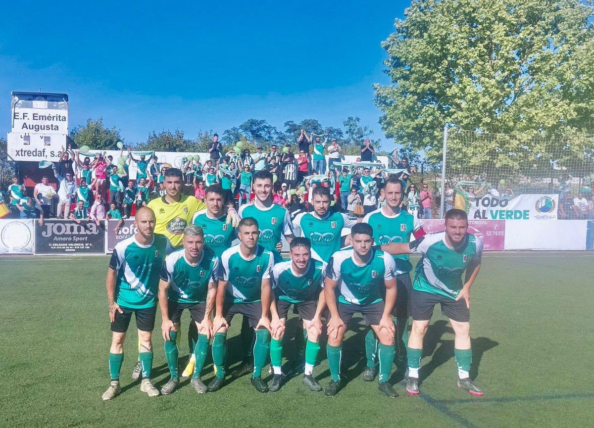 TorrejoncilloAD's tweet photo. 💚 ¡A POR TODAS VERDES!

🔜 Todos a las 18:30 h. esta tarde en el Poli para seguir haciendo historia de la mano de la @TorrejoncilloAD.

📲 #TodoAlVerde #TorrejoncilloSiempreDeporte #ADTorrejoncillo https://t.co/Q9z4SQbBji