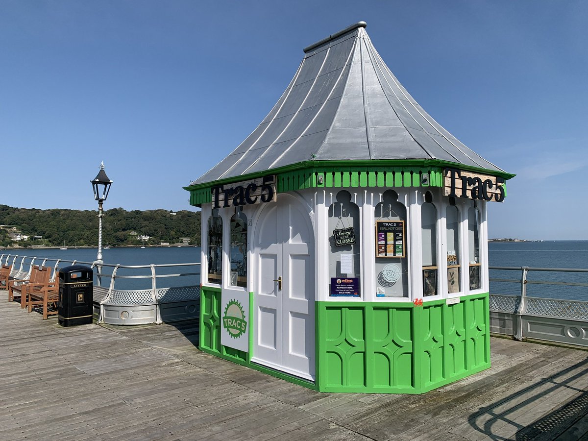 PRIVATEDAYSOUT's tweet photo. Didn’t we have a lovely time the day we went to Bangor (which was originally about a day out to Rhyl!) https://t.co/QmnhdOT3Gl