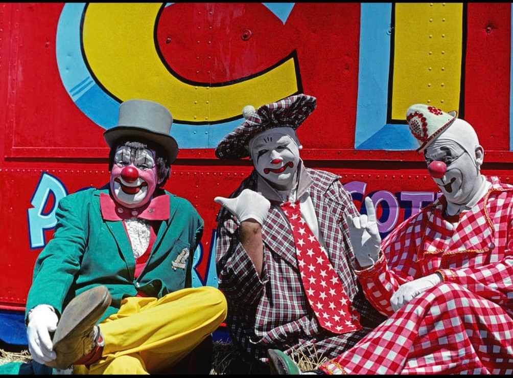 burge27's tweet image. MOTOGP race stewards enjoying the Jerez sun