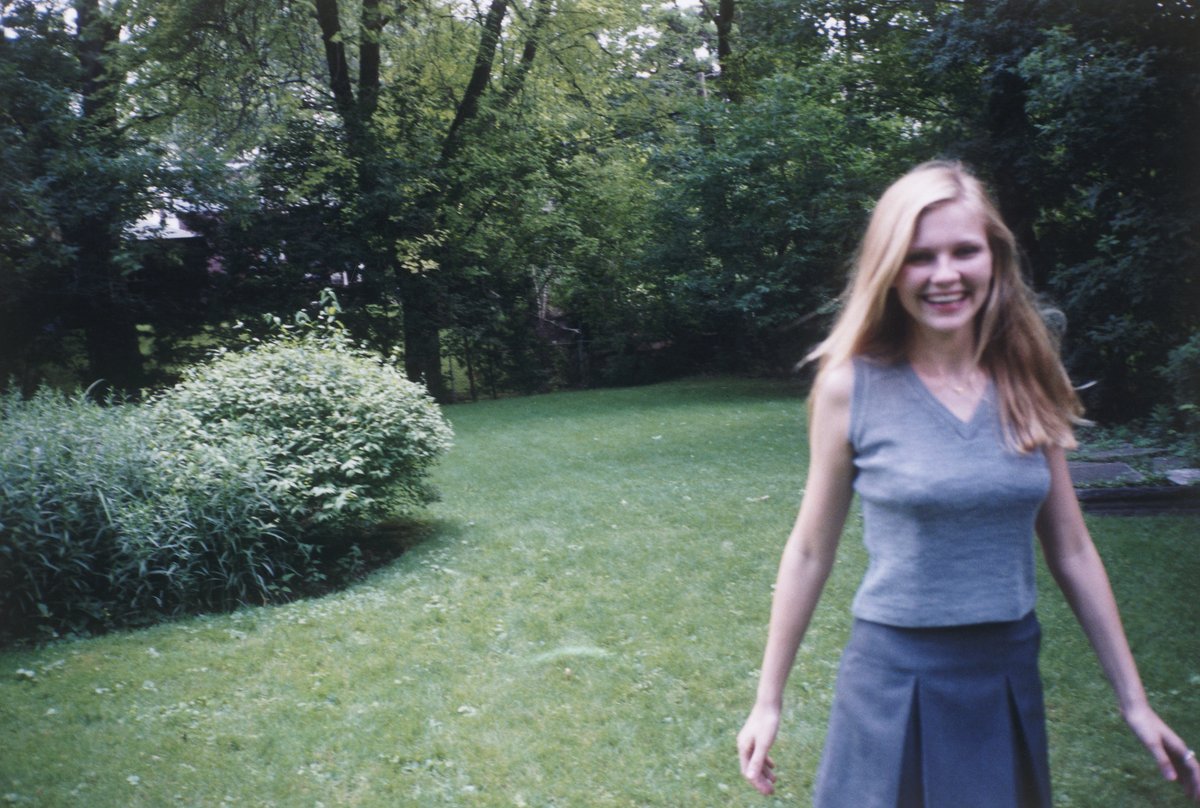 Criterion's tweet photo. 🌸 Good morning and happy birthday to the exquisite @kirstendunst! Here she is in one of her most beautifully vulnerable and complex performances as Lux Lisbon in Sofia Coppola's THE VIRGIN SUICIDES (1999). 🌸

📷 by Corrine Day https://t.co/lXquRI8S3U