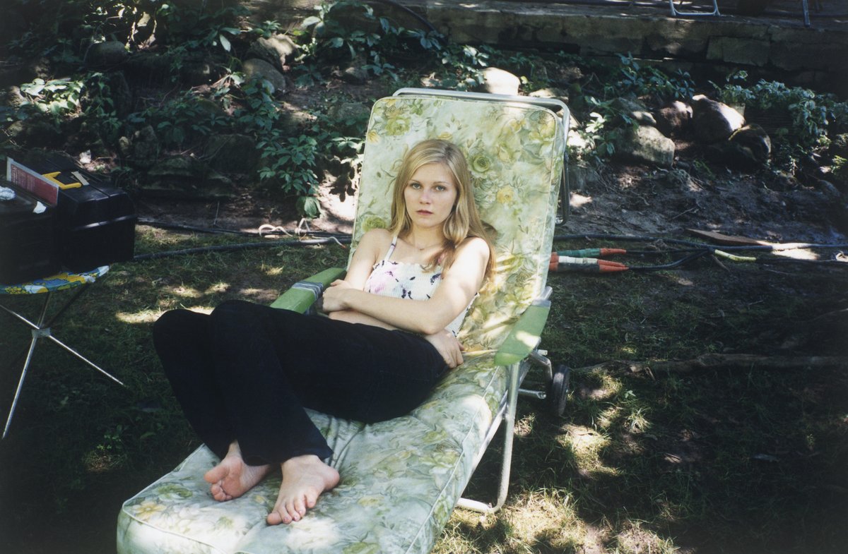 Criterion's tweet photo. 🌸 Good morning and happy birthday to the exquisite @kirstendunst! Here she is in one of her most beautifully vulnerable and complex performances as Lux Lisbon in Sofia Coppola's THE VIRGIN SUICIDES (1999). 🌸

📷 by Corrine Day https://t.co/lXquRI8S3U