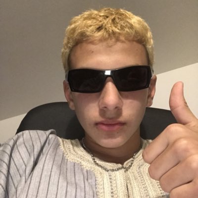 CheironSamuel's tweet photo. #NouvellePhotoDeProfil https://t.co/ORR1pSPYv6