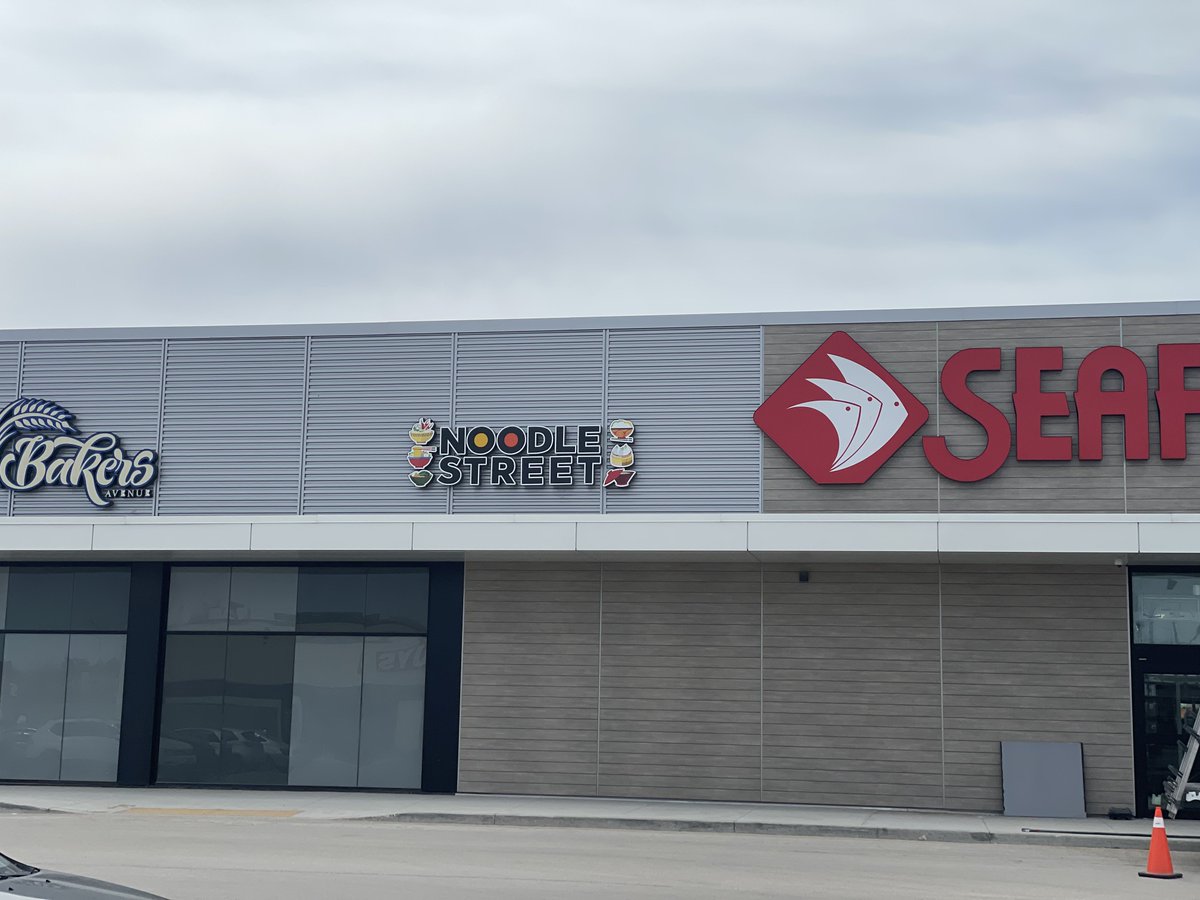 RayUptonNoodz's tweet photo. Introducing the newest division of @NoodleKingYEG. https://t.co/M1qyXYJYEs