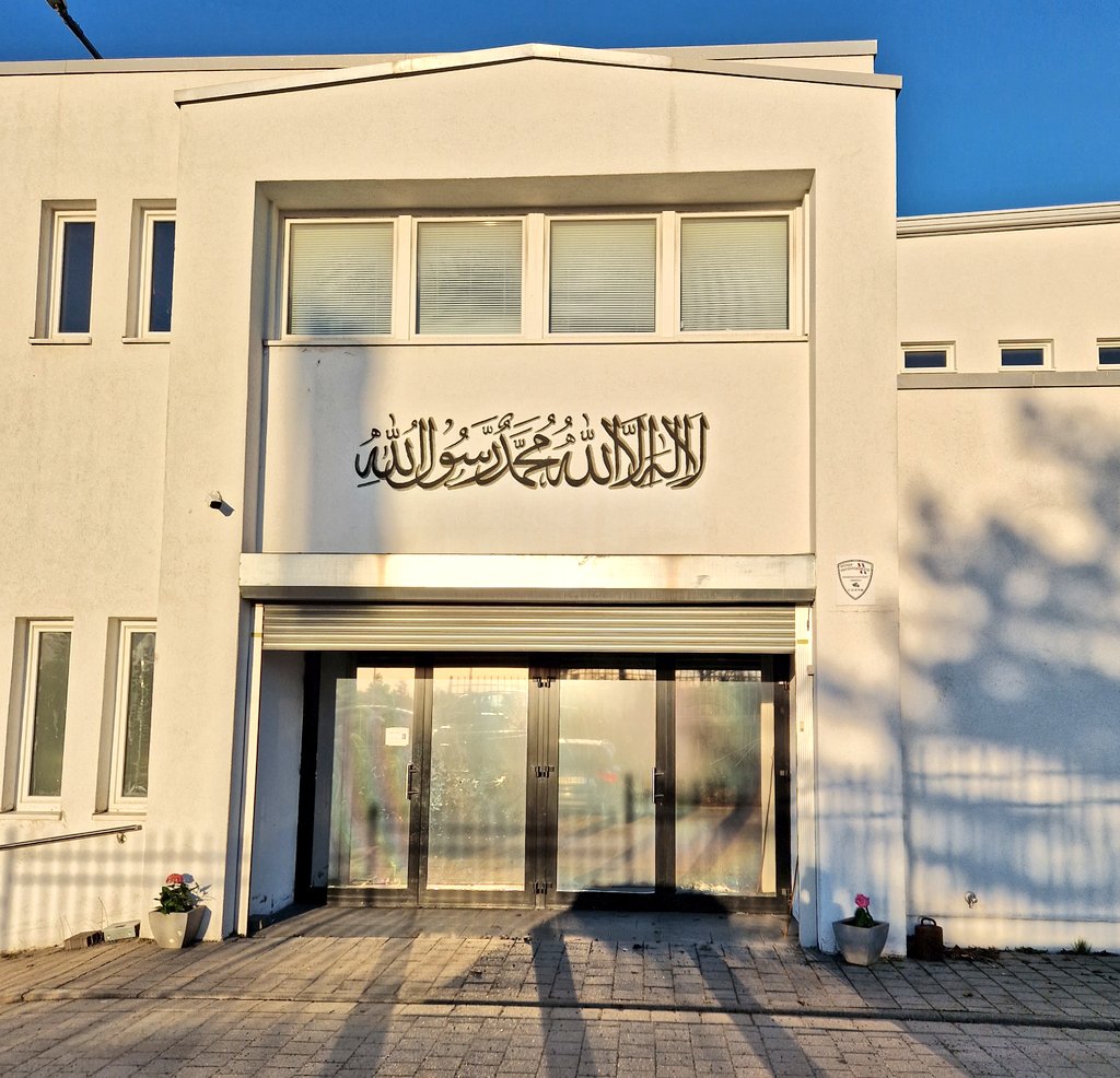 TheStudent91's tweet photo. "And when My servants ask thee about Me, say, [a]‘I am near.[210] [b]I answer the prayer of the supplicant when he prays to Me." - Holy Quran 2:187

Pictured: The biggest Mosque in the Nordic region, the Baitun Nasr Mosque in Oslo, Norway https://t.co/2NlVW87tQg