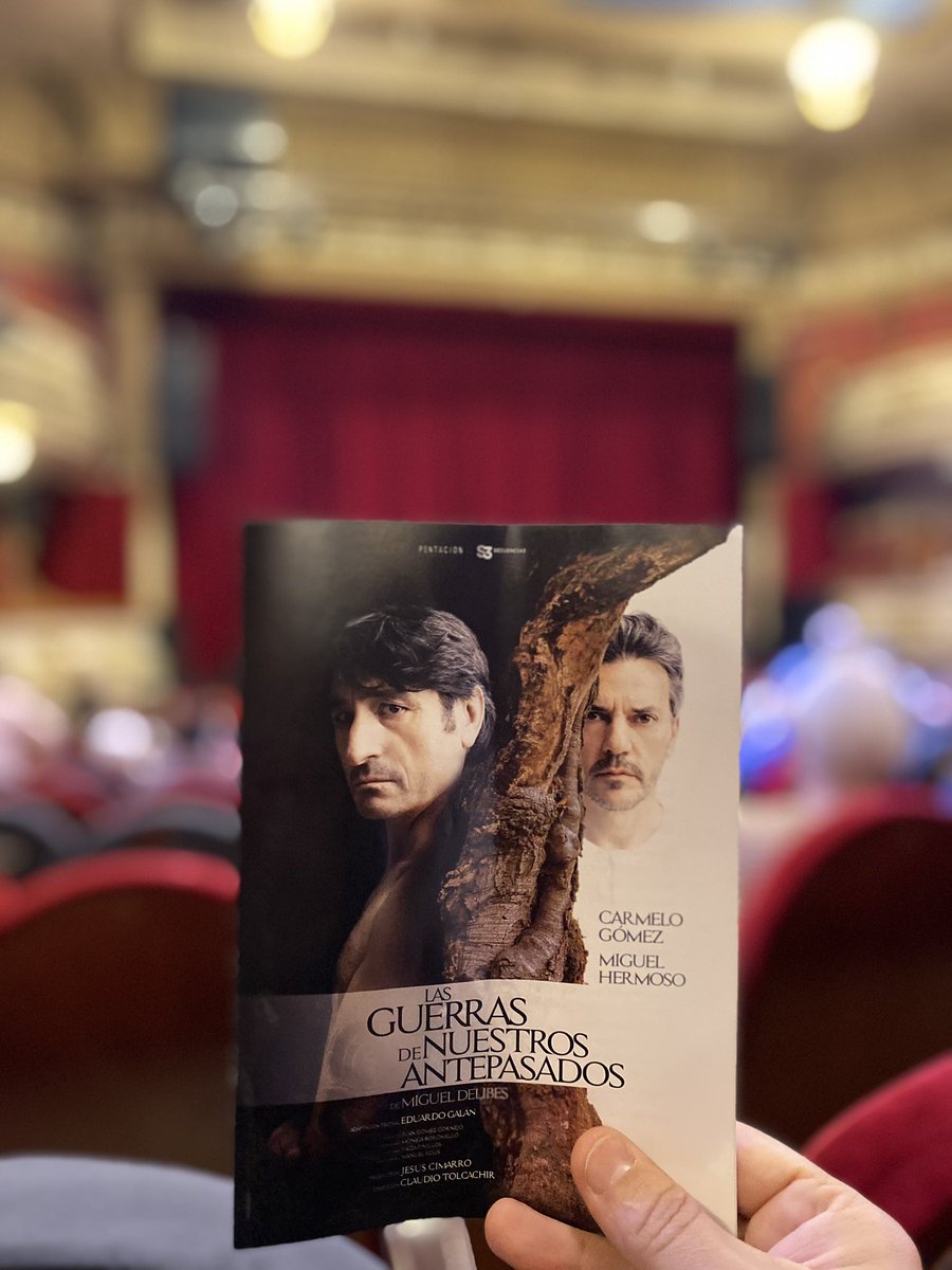 Tardes de teatro en el Olympia. 
#lasguerrasdenuestrosantepasados #migueldelibes #carmelogomez #miguelhermoso @teatroolympia