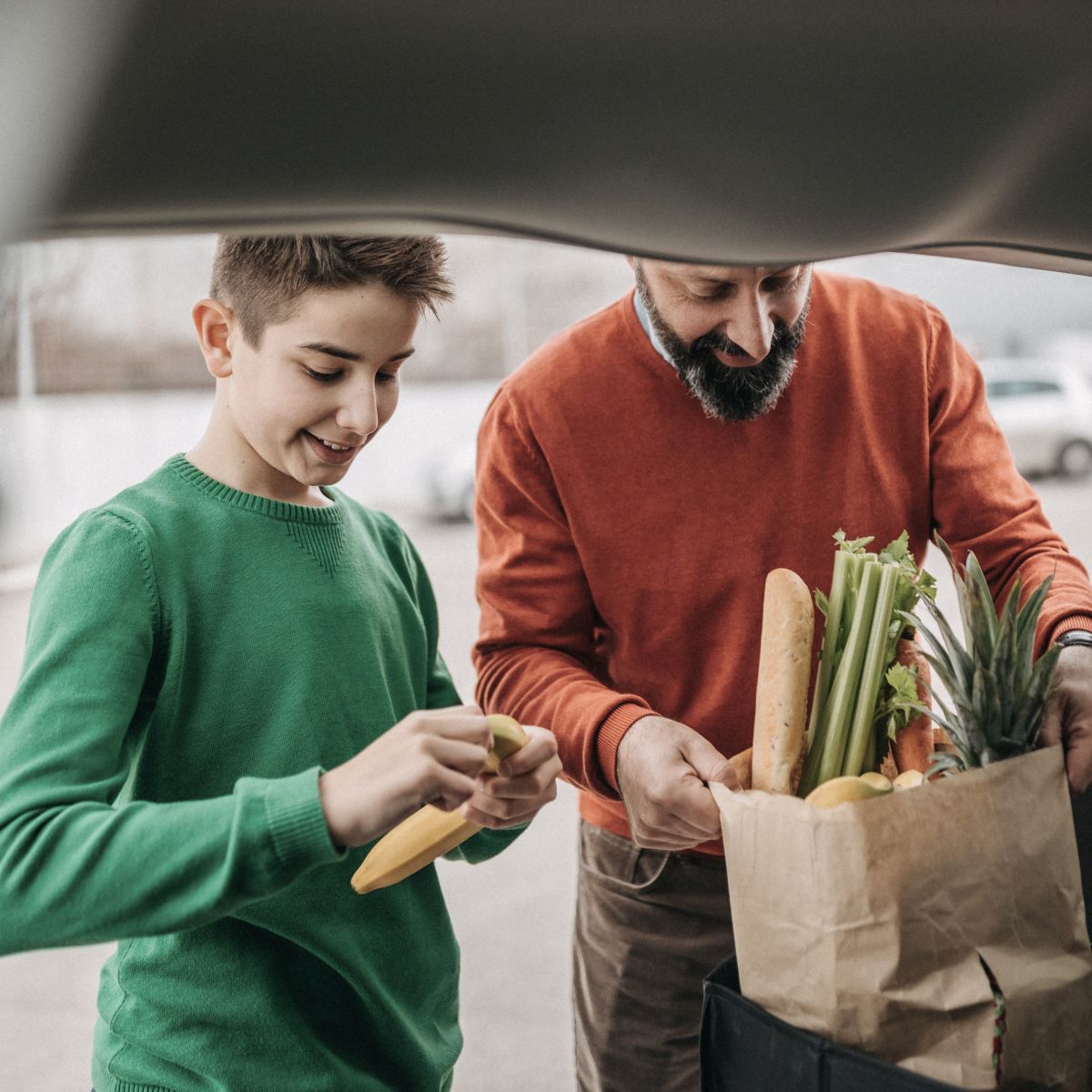 ThriventRenfrow's tweet photo. What are some of your favorite methods for teaching your children healthy money habits? If you're looking for ways to get started, check out this helpful resource: https://t.co/AvRQ1AoySn https://t.co/mAURiCkR2X