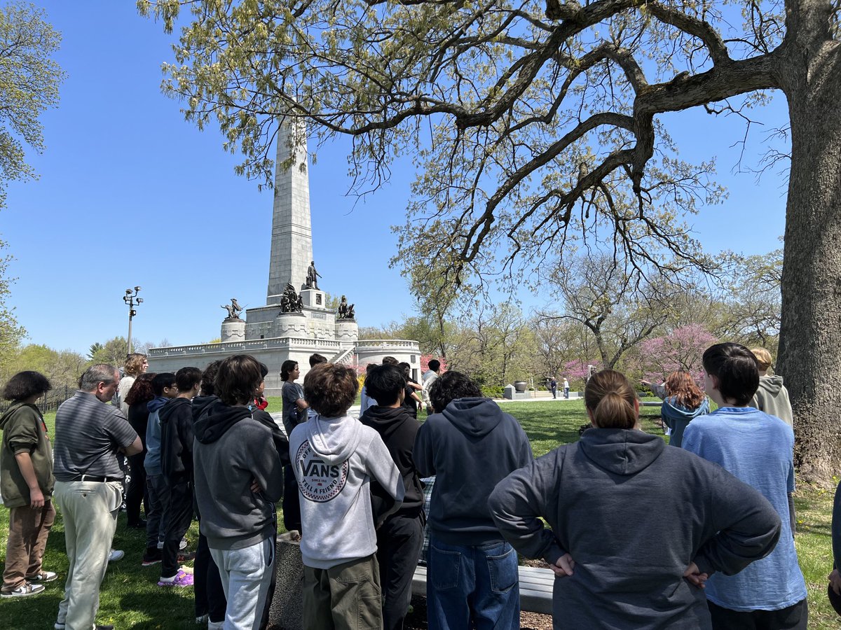 WDJH106's tweet photo. Reverence and respect being paid/shown for our 16th President. Proud of our Panthers #wdsd7 https://t.co/pKigFQ0OpK