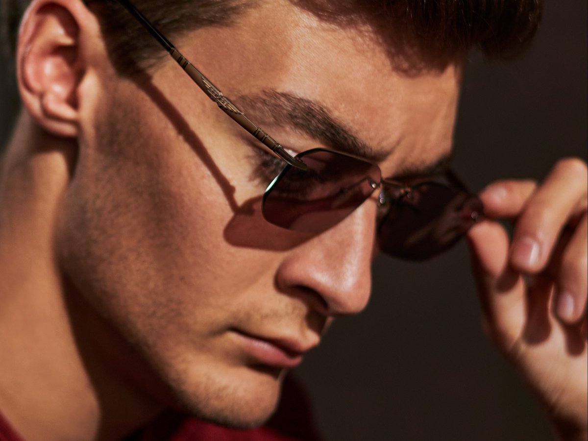 GlenShopping's tweet image. It&apos;s the @ExecuspecsSA Summer Sale this April at The Glen. 👀 Brands include Police, Oakley, Ray-Ban, Vogue and Carolina Herrera to name a few. 😎🤓 Yours in eyewear fashion. 👓🕶

#TheGlen #AllForYou #Execuspecs