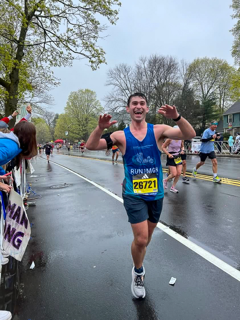TrinityPawling's tweet photo. ALUMNI SPOTLIGHT: Chris Ryan ’14 &amp; Matt Ernster ’18 both ran in the #BostonMarathon to raise money for 2 important causes — Chris for the Play Ball Foundation and Matt for the MA General Hospital's Emergency Response Team.

Chris &amp; Matt, you make us proud! Well done! #TPshoutout https://t.co/V93VQDqvCQ