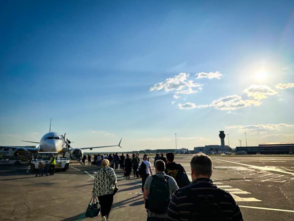 SkillsBaseApp's tweet image. We&apos;re heading to Madrid for the @FTTHCouncilEU Conference ☀️ to support our client @DexGreen_Ltd. 

Our team is thrilled to showcase our latest innovations, including our new splice detection tool and Augmented Reality AI Planning tool for MDUs. 

#ftth #ftth23 #FTTHConference