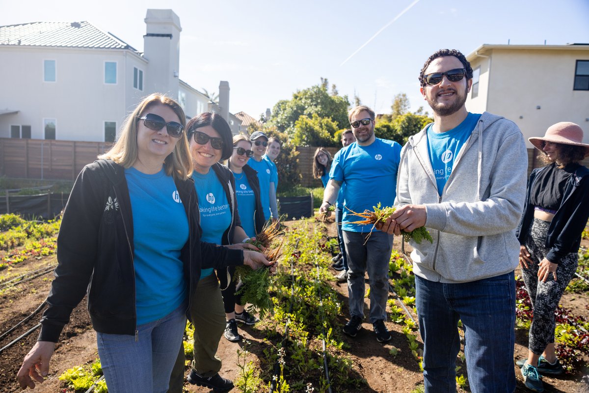 HP's tweet photo. The HP marketing team in San Diego teamed up with 1000 Tiny Farms for our #40DaysofDoingGood campaign to spend a morning learning farm tasks to support their gardens. The team had a blast making seed trays, planting, propagating, and harvesting! #NationalVolunteerWeek https://t.co/GhL4WvfLVy