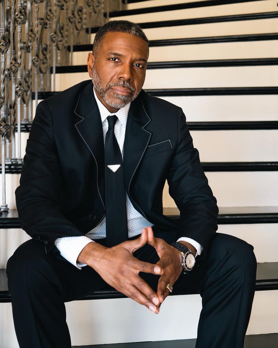 Creflo_Dollar's tweet photo. I will be forever grateful for the wisdom of God that delivered unto me healing from cancer. After 8 weeks of recovery this is what health looks like.. https://t.co/aCp70IB2Fa
