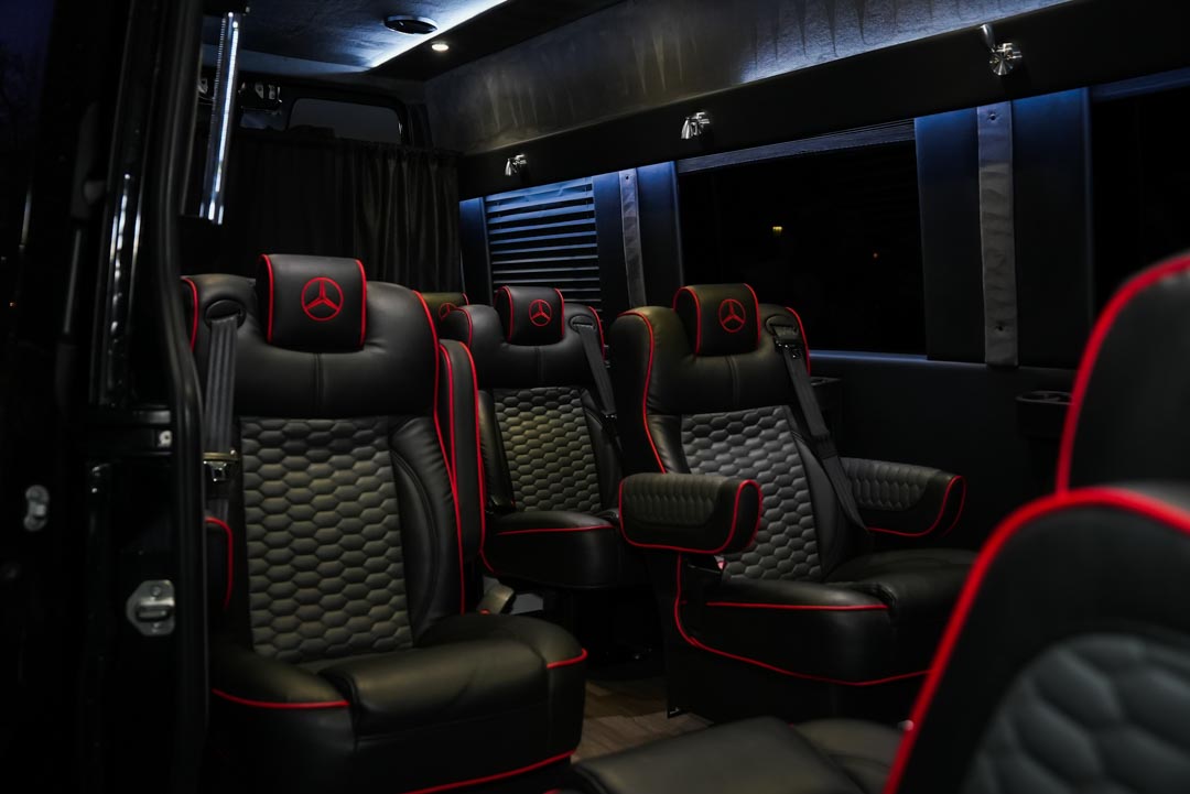 BendLuxury's tweet image. Be sure to make it over to our website or give us a call at (877) 237-7330 to learn more about our services in the South Bend, IN area. #LuxuryChauffeur #AirportTransportation #PromTransportation bit.ly/3h4YYjy