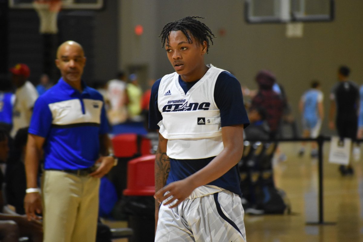 RYZEHoops's tweet photo. RYZE Hoops Showcase I Top Performers Pt. 2:

➡️ @shiftyjpatt5
➡️ @Lj_Moore13 
➡️ @leoetah 
➡️ @cashcoates22 
➡️ @MarquisCopney 
➡️ @JahBruce 

FULL STORY: https://t.co/Fyy44zVnFy https://t.co/MeTUB35V3r