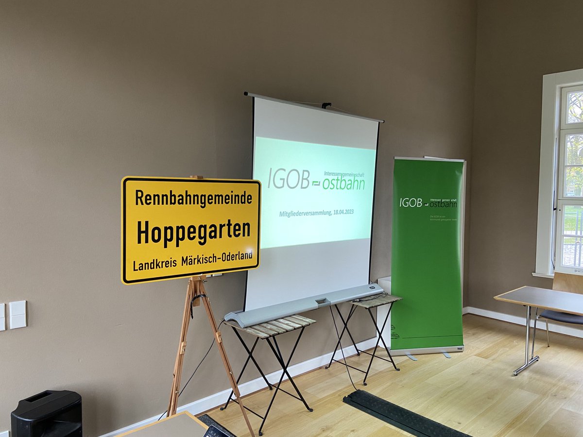 fs_golzow's tweet photo. Versammlung der #IGOB , ein starker Verbund für die #Ostbahn von Berlin bis nach Polen https://t.co/NTOoGP6uEV