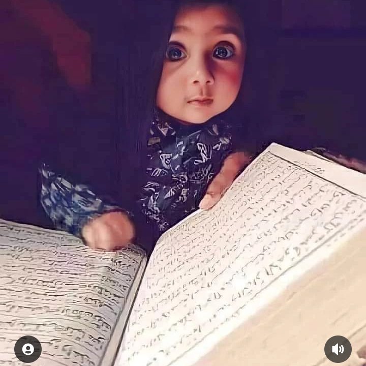 siyamaaaaa's tweet photo. How many retweets for our little hafizah https://t.co/KfEFzSOO1S