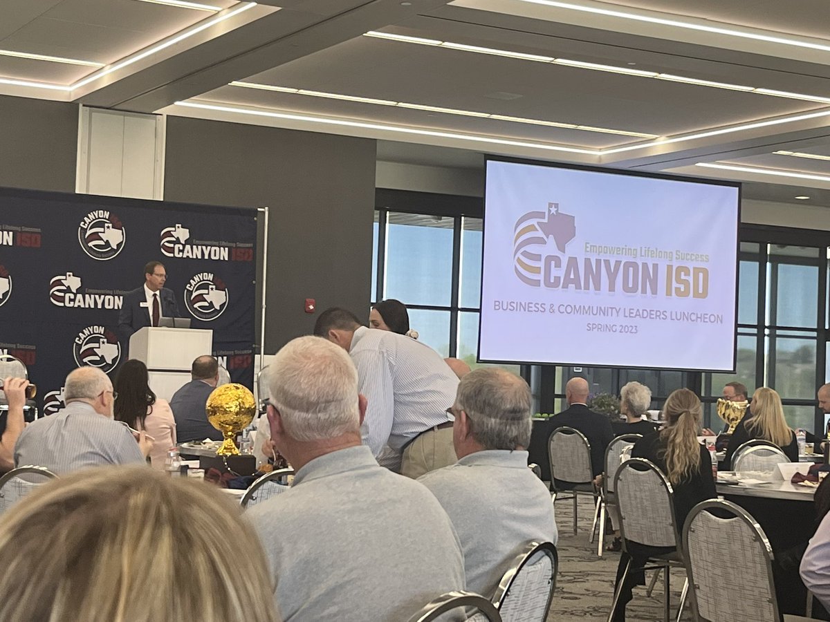 Steph_R_Tucker's tweet image. There is not a better way to spend lunch than celebrating our amazing schools and their achievements!

#canyontx #canyonisd