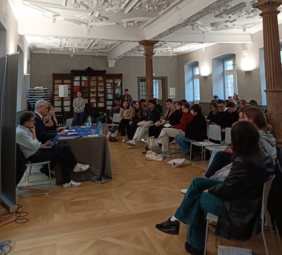 Youth driven&amp;inclusive society - AccessibleEU 

We need the mainstreaming of the Disability 

Strategy in all the other priorities of the EU level

Each euro dedicated to accessibility is not an expense, but an investment. With an invaluable return.