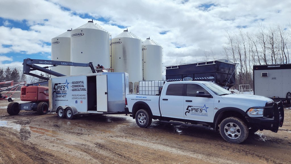 NGashyna's tweet photo. Decided to get some recently delivered @meridianmfg smoothwall bins shined at the shop before the busy season hits. A few left, stop by for a chat. Coffee's always on ☕️ 

Special thanks to Sipies Mobile Wash for the spectacular job! https://t.co/NWBVIb8kDj